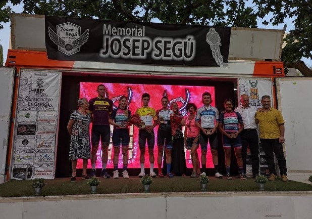 Gran tarda de ciclisme durant el passat Memorial Josep Segú