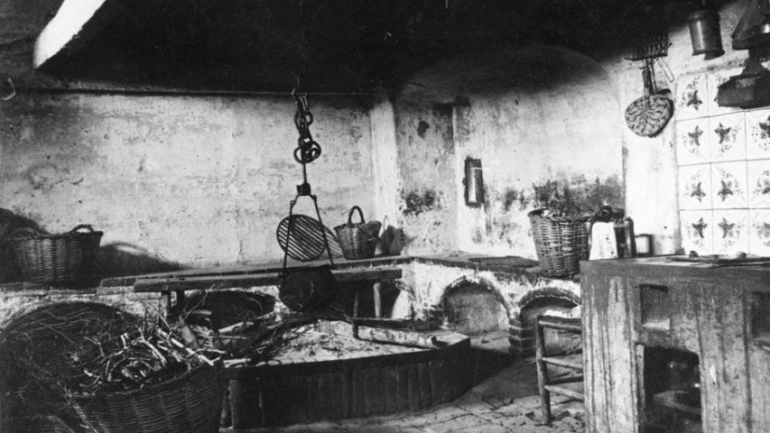 La cuina de Rosanes Foto: Fons Centre Excursionista de Catalunya, Centre de Documentació Històrica de la Garriga