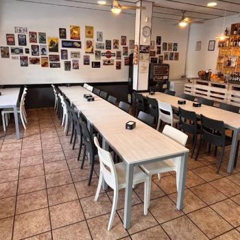 Espai interior cafè bar la Sínia