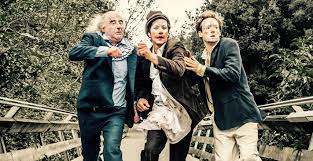 Tres personatges vestits de pallasso