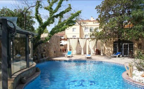 Pati exterior i piscina Hotel Termes