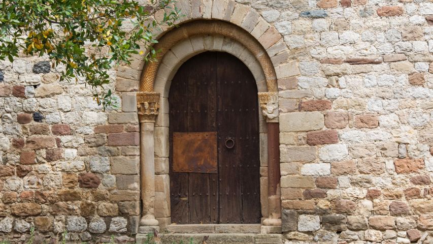Entrada a la capella | Anna Mas